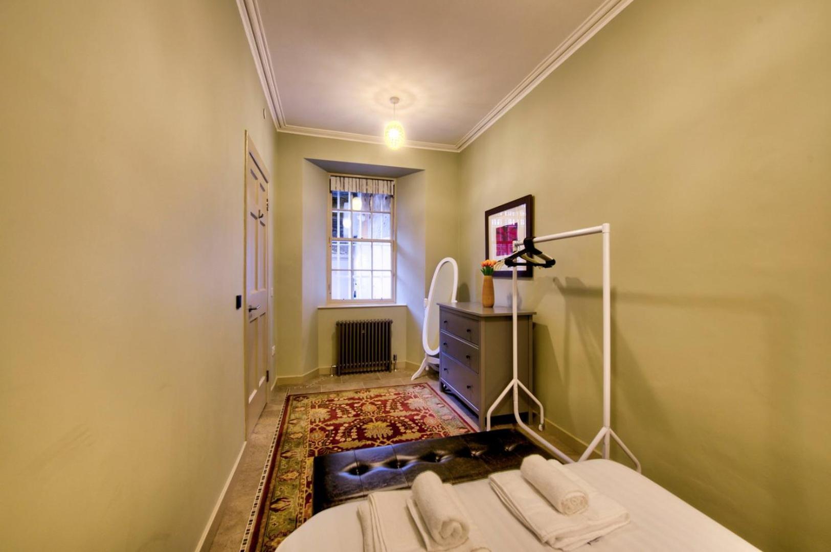 Guestready - Manor Place Basement Edinburgh