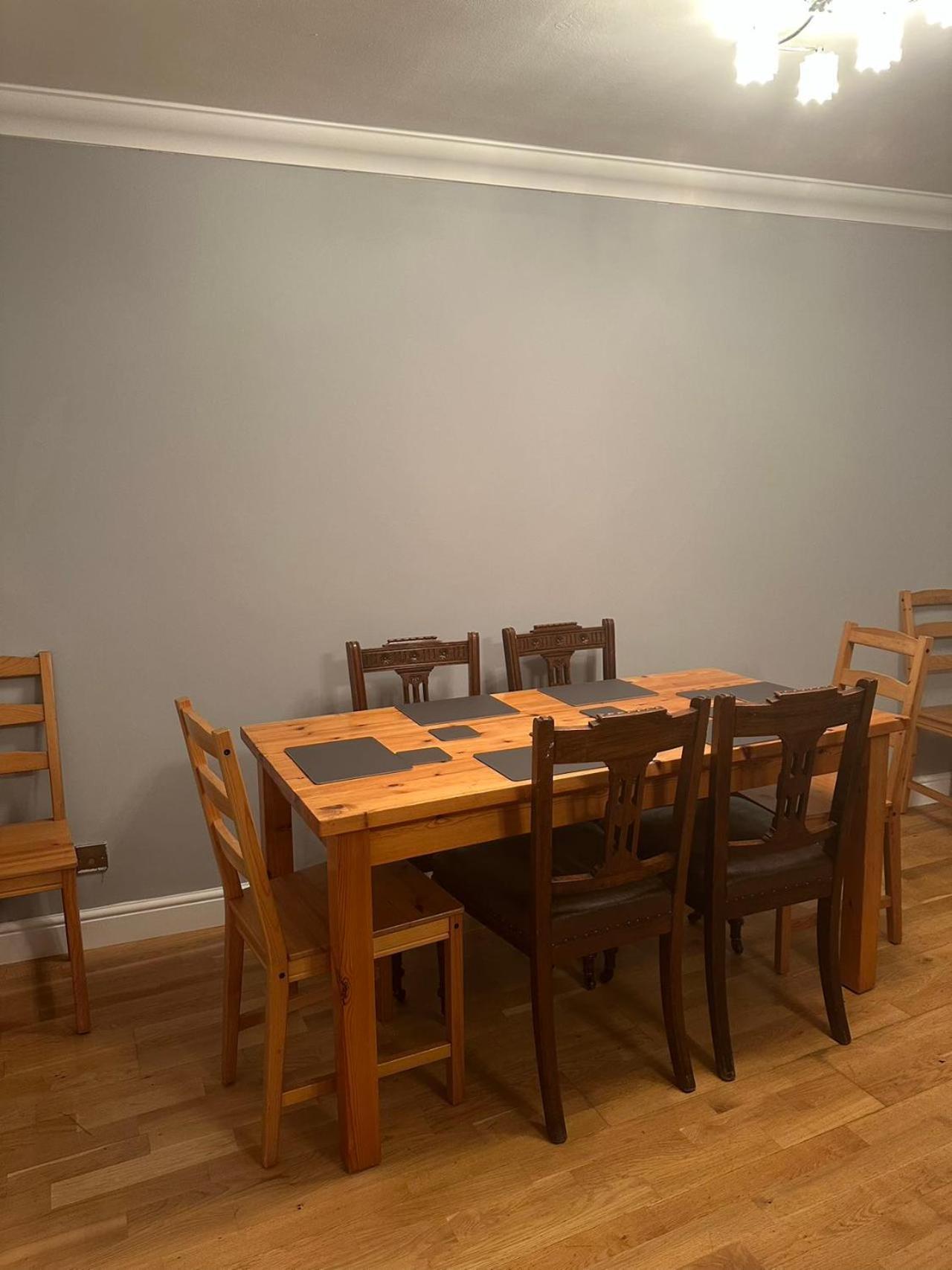 Lauriston 4 Bedroom 7 Beds Duplex Apartment *