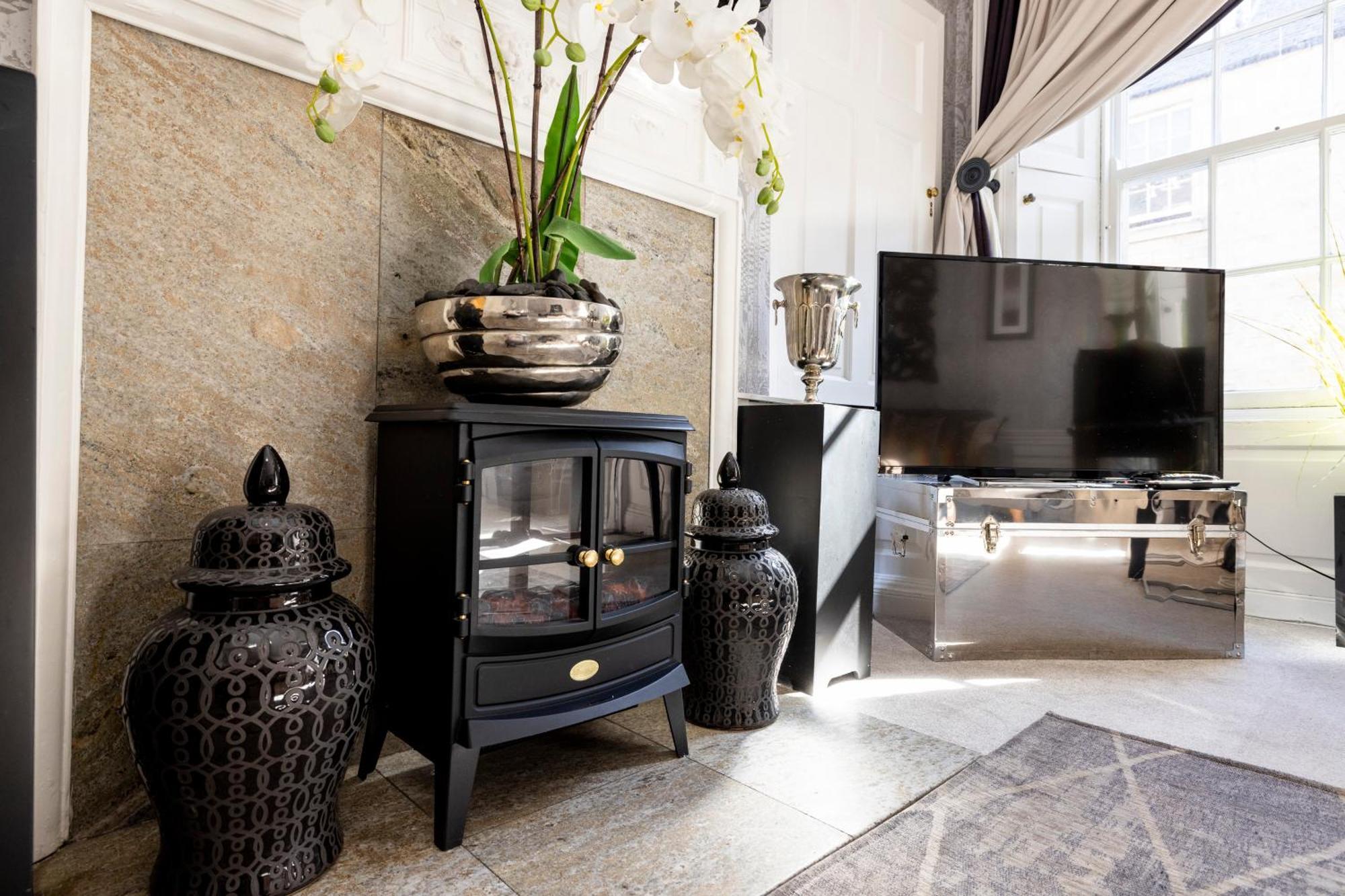 Joivy Exclusive At The Heart Of New Town Apartment *