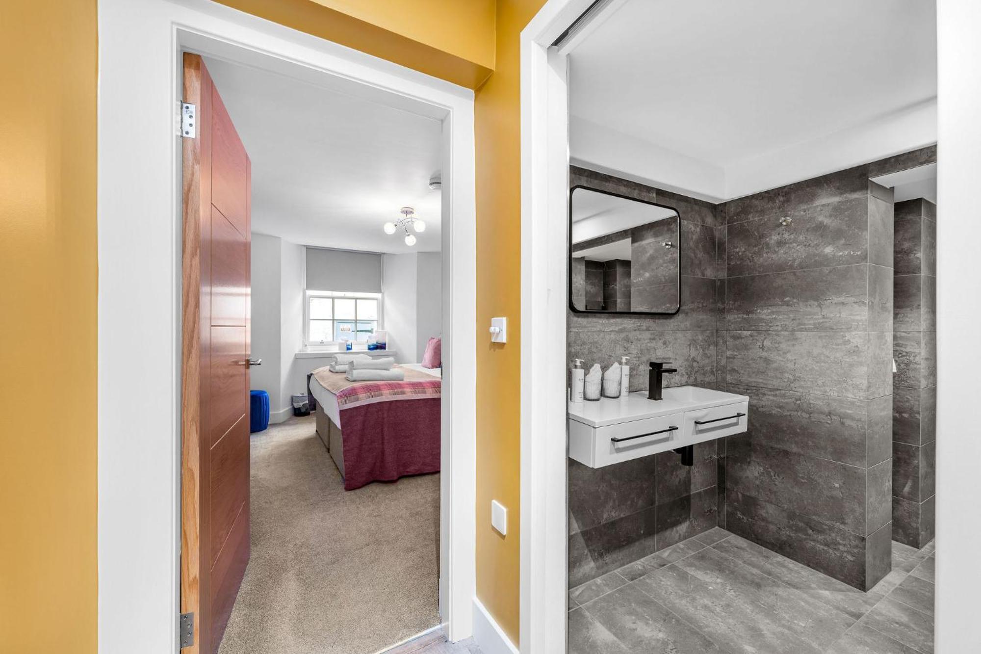 Apartment Righ - Luxury West End Artisan *