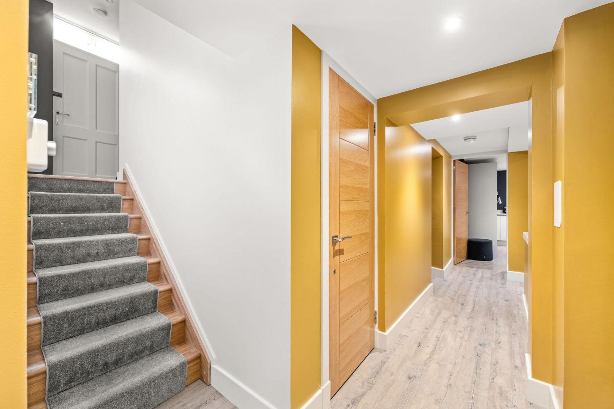 Apartment Righ - Luxury West End Artisan