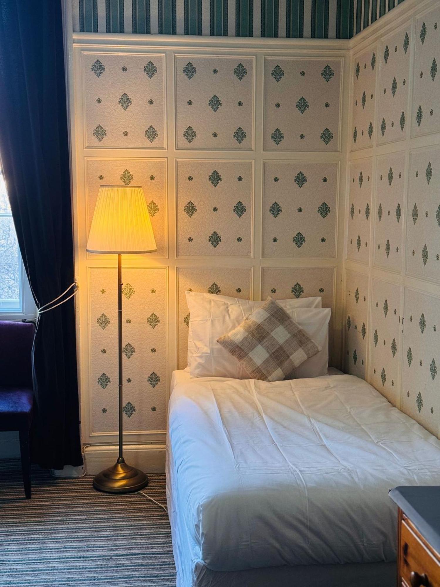 Travel Guest house *