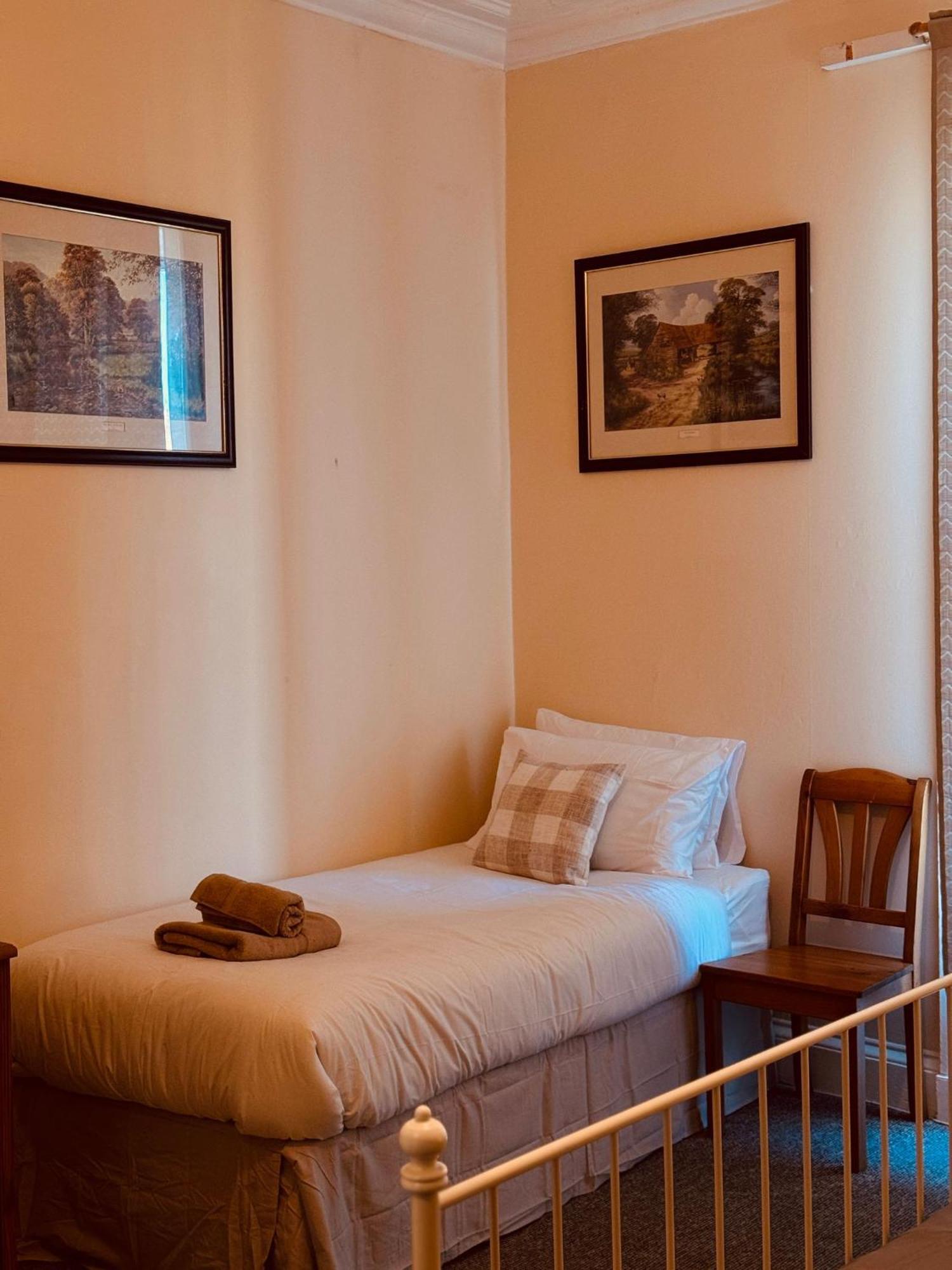 Guest house Travel