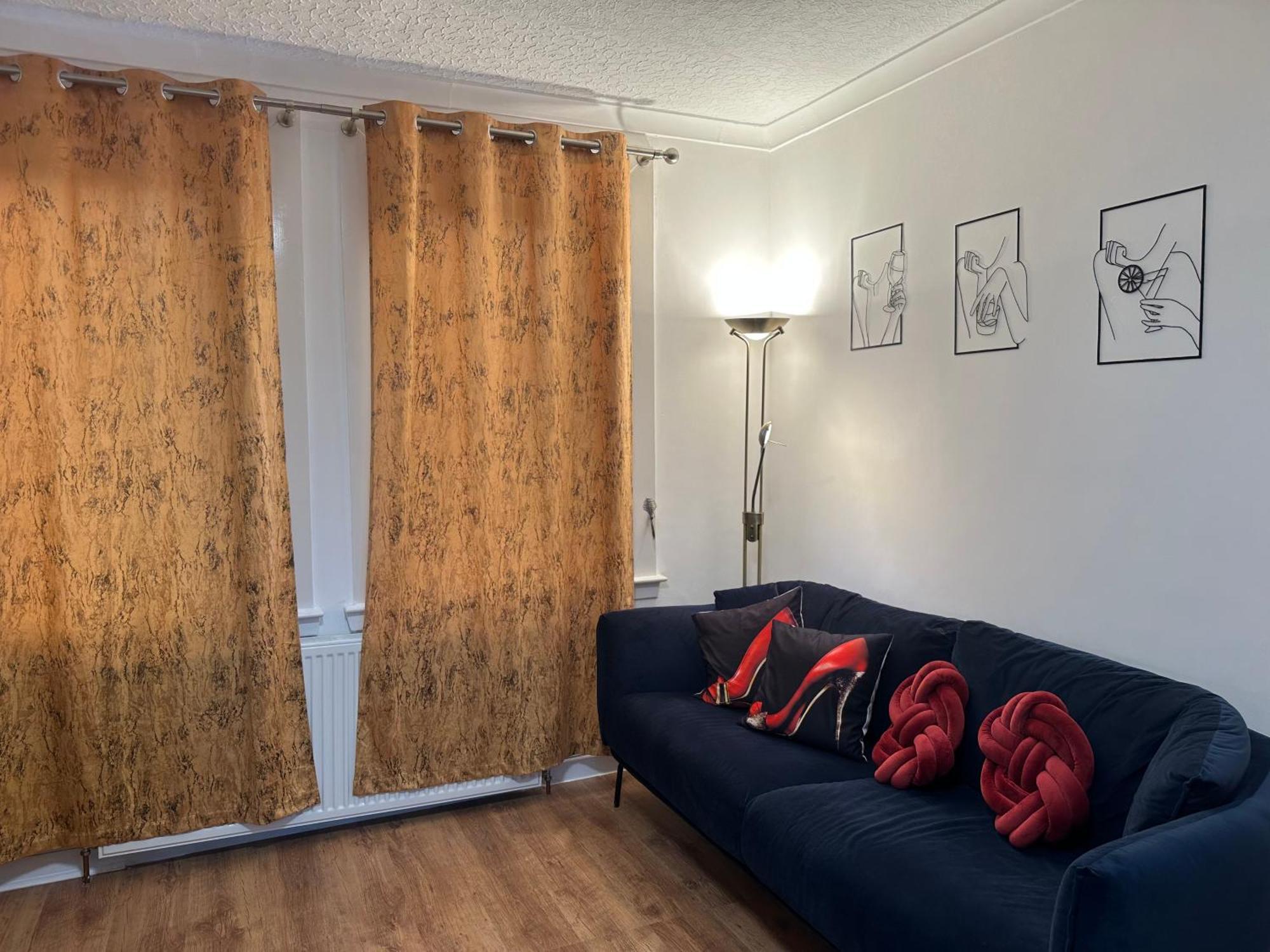 Private Main Door Two Bedrooms Apartment *