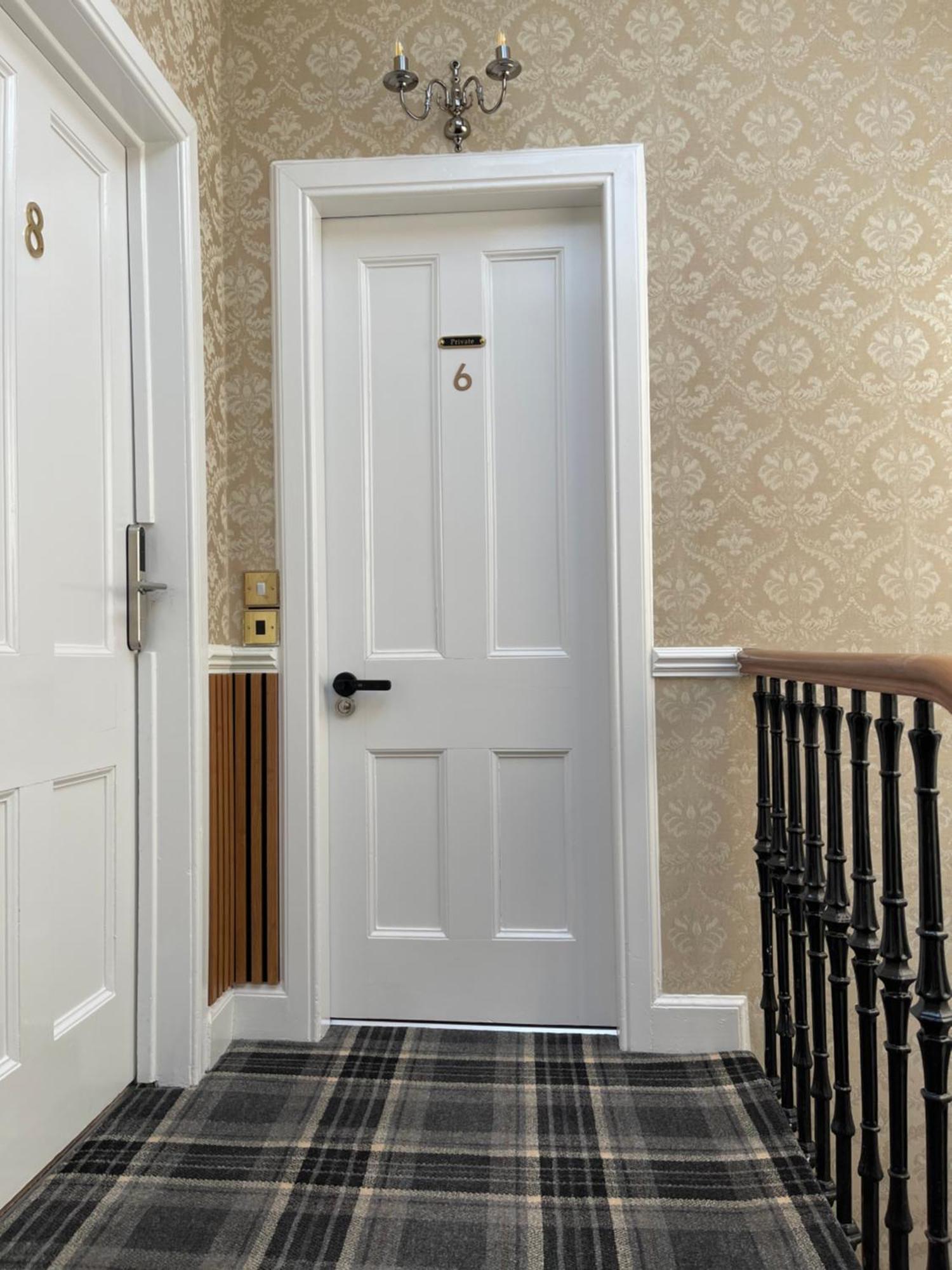 Guest house Kingston *