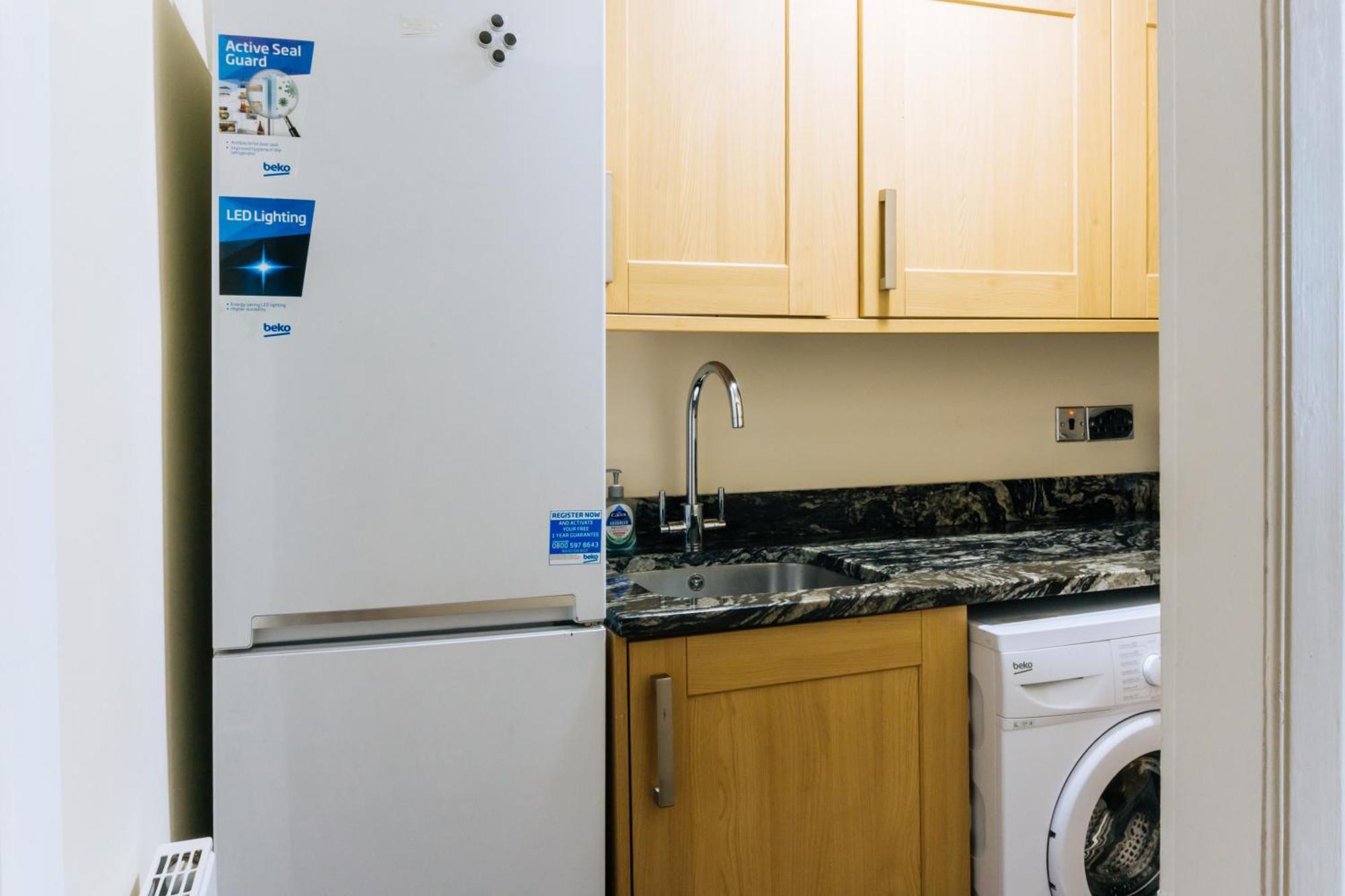 Homely 3 Bedroom In The Heart Of
