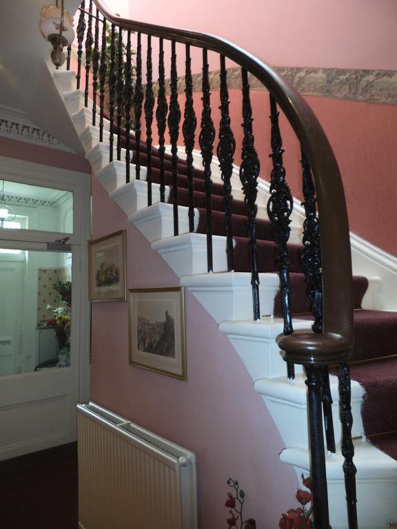 Guest house Menzies