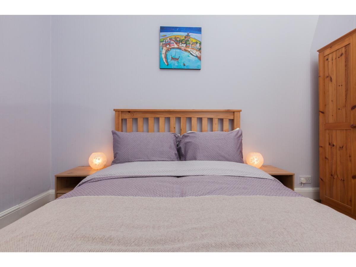 Pass The Keys Spacious 2-br Flat For 4 In Morningside Apartment