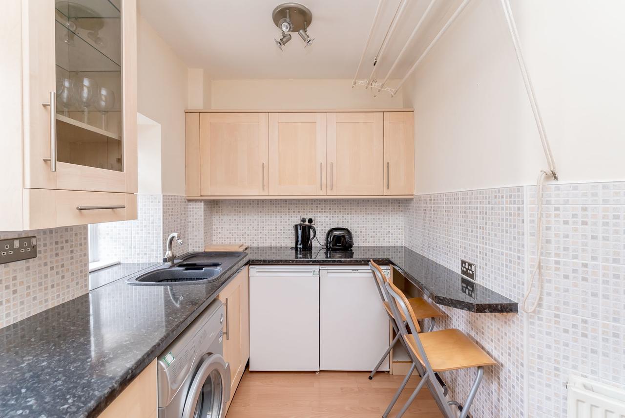 Apartment Near The Royal Mile