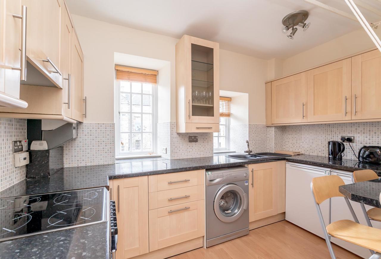 Apartment Near The Royal Mile