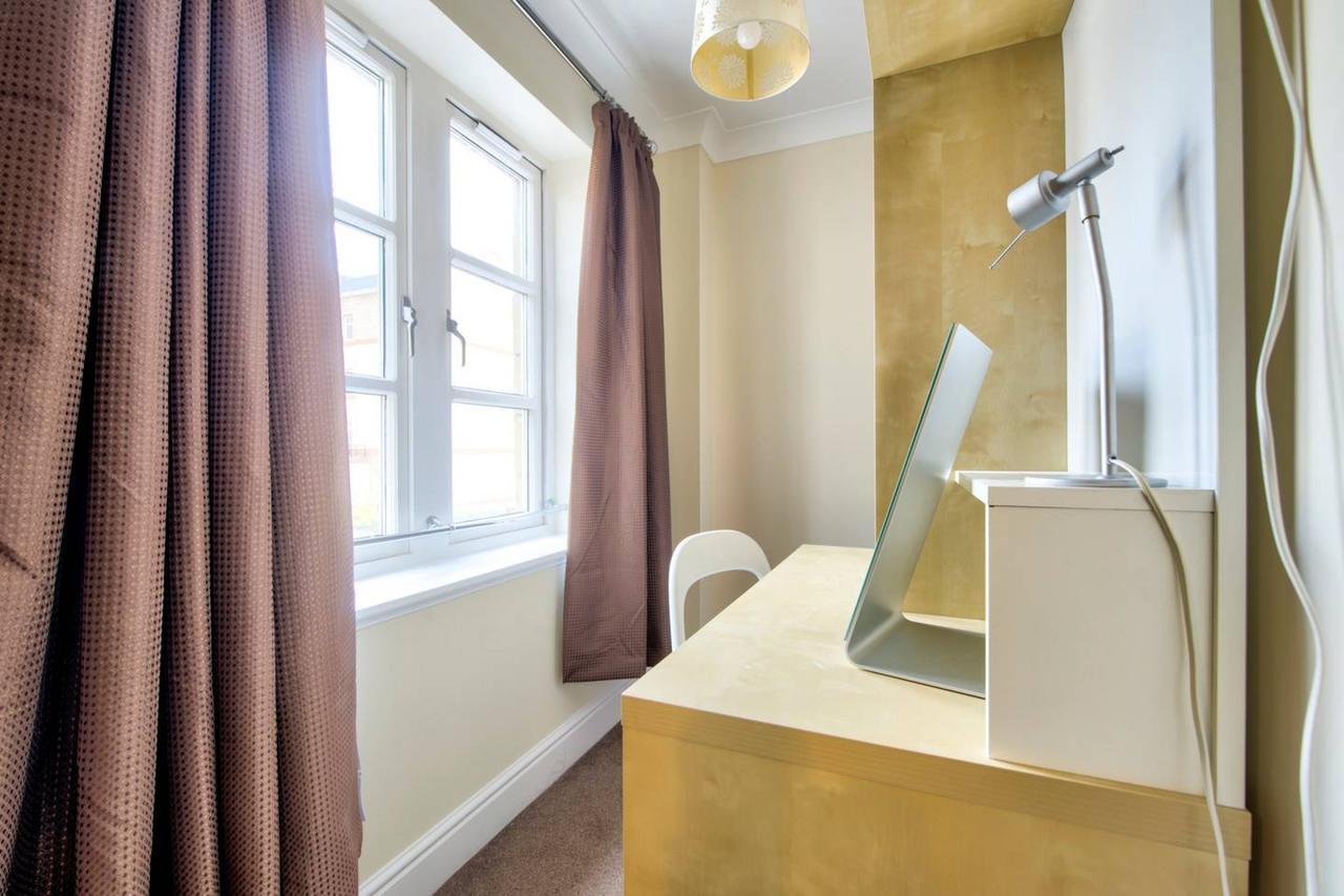 Altido Lovely 3br Townhouse With Free Parking And Balcony * Édimbourg