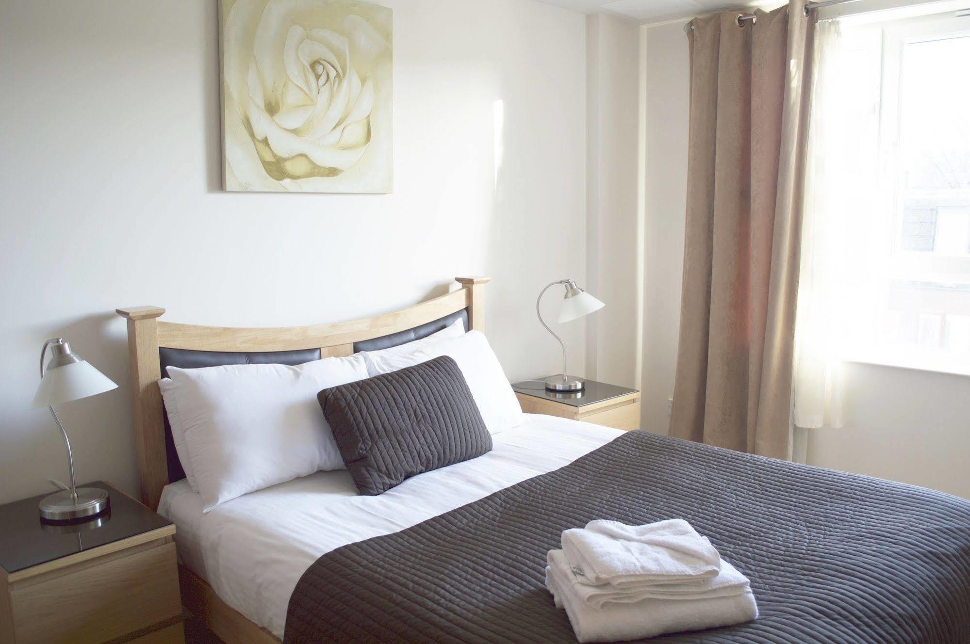 Dreamhouse Centre *