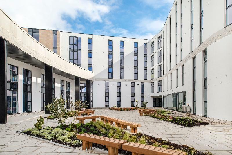 Destiny Student - Holyrood
