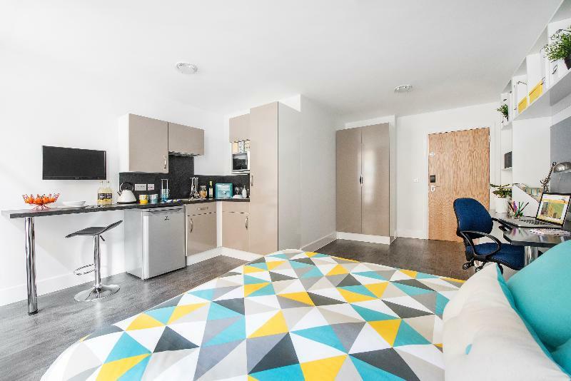 Hotel Destiny Student - Holyrood