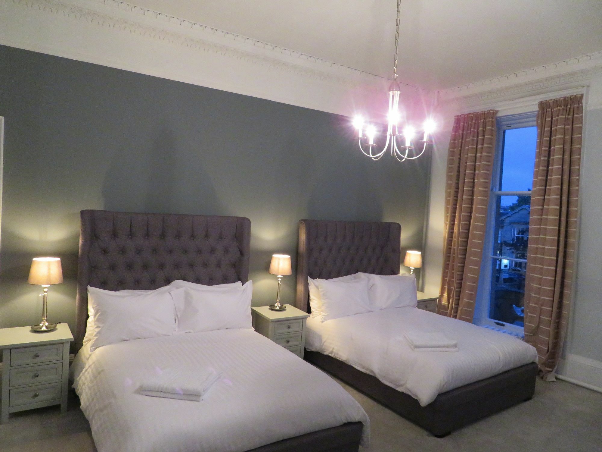 Duthus Guest house Edinburgh
