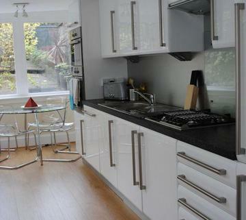 Dreamhouse Centre *