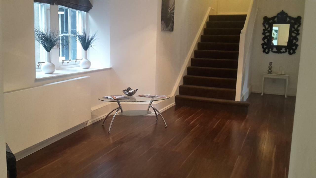 Parliament Square - Royal Mile Apartment Edinburgh