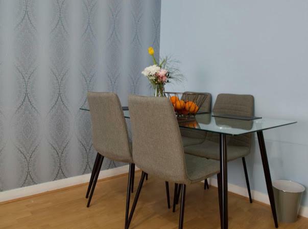 Apartment Modern 2 Bedroom EDI