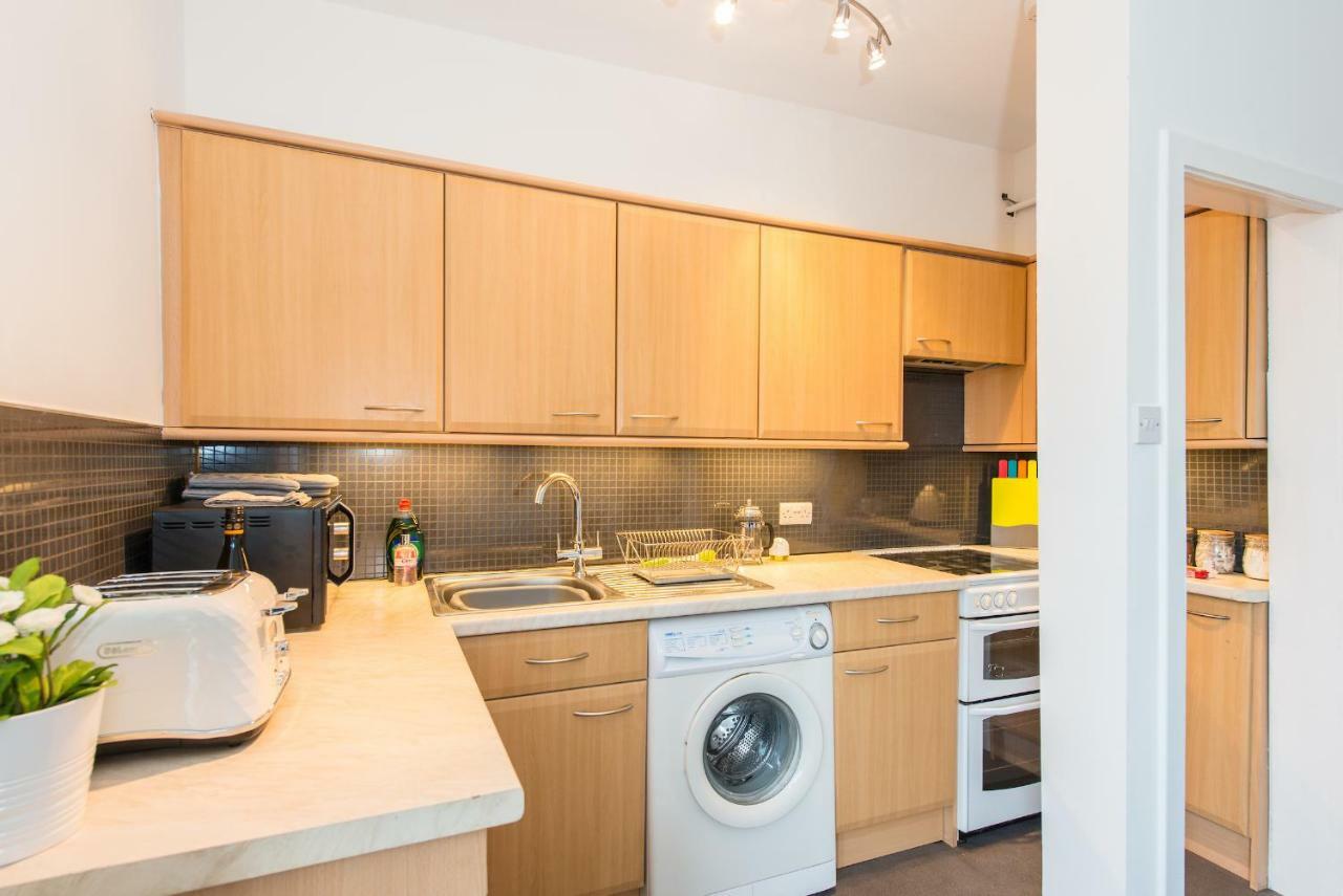 The Roseburn Apartment *