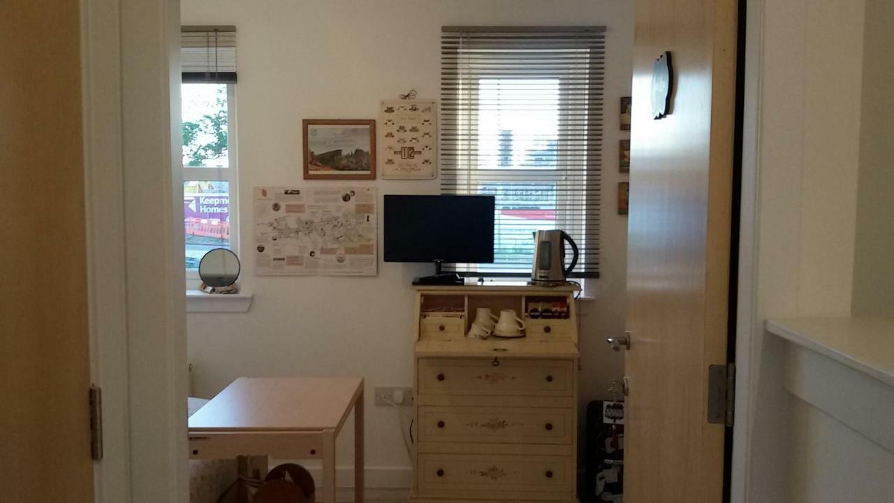 Broomhouse Homestay Edinburgh