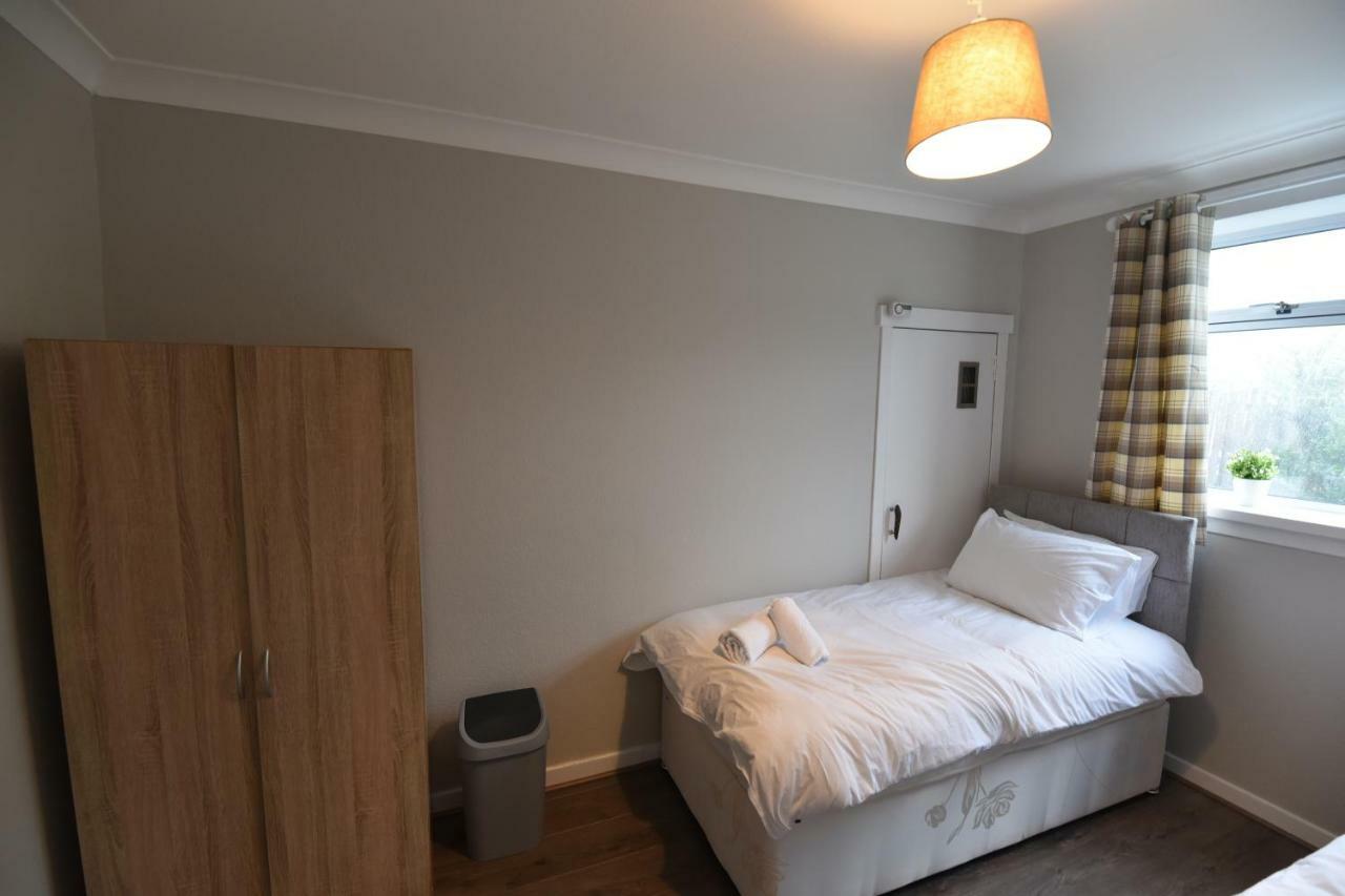 Villa Sighthill 3 Bedrooms With Private Garden *