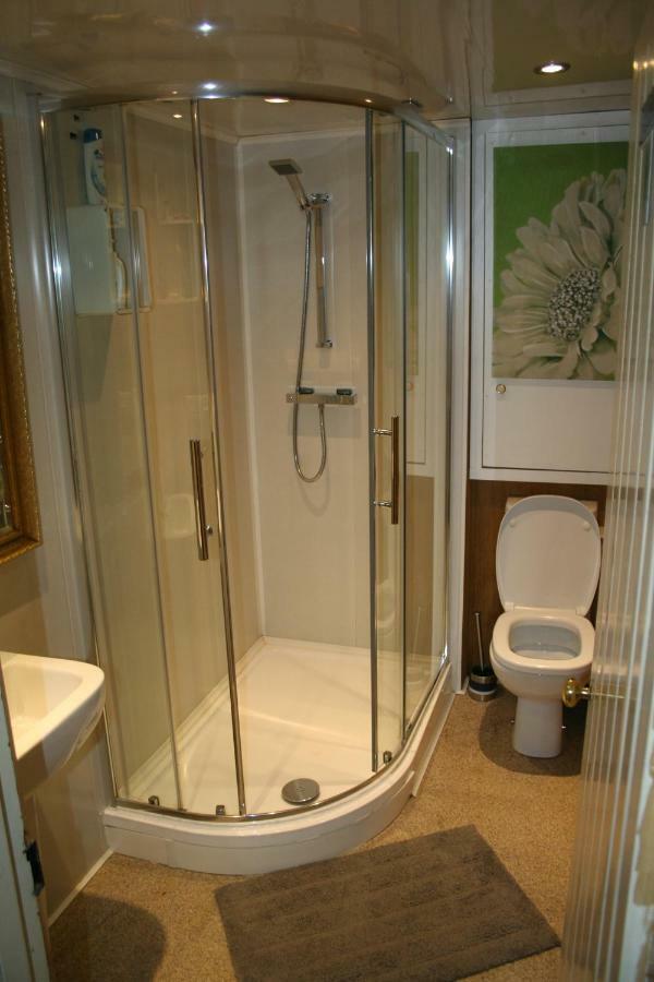Edinb&b Bed & Breakfast *