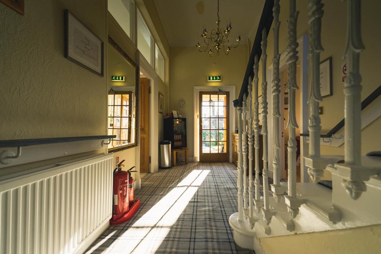 Duthus Guest house