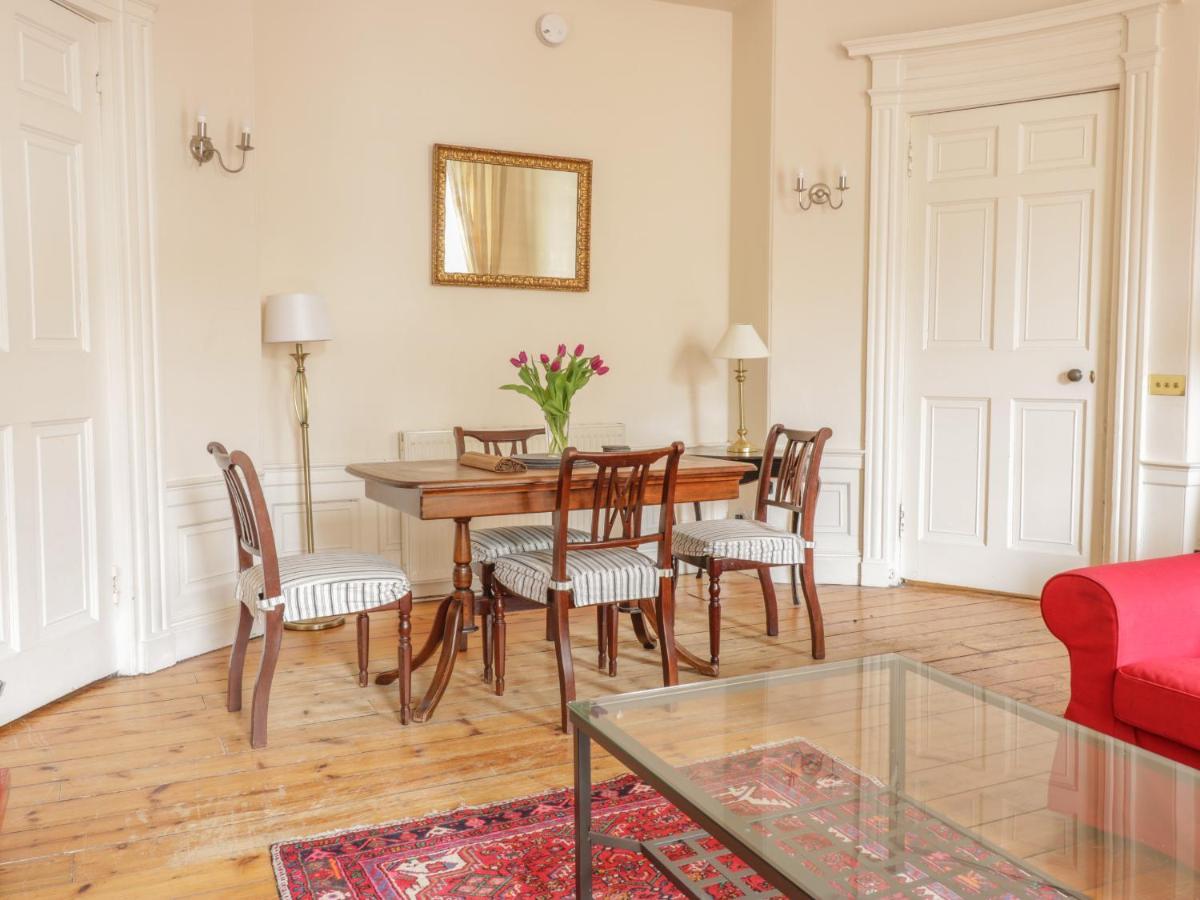 Apartment 3 Lynedoch Place